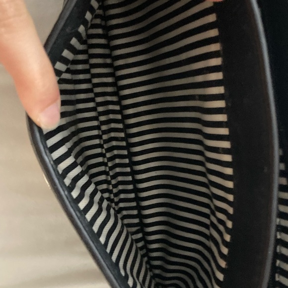 Kate Spade Lola Avenue Pebbled Leather Messenger Bag - Picture 8 of 12